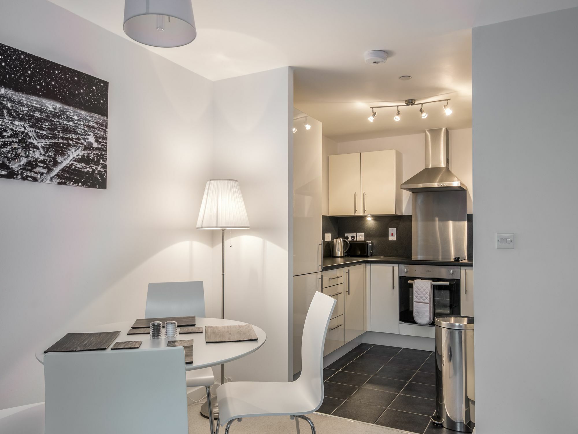 City View Apartment Bedford Ngoại thất bức ảnh